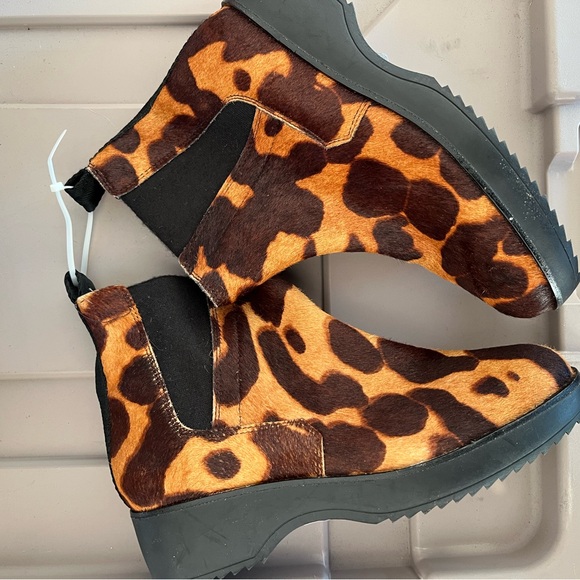 New Louise et Cie Zareb Platform Booties - Picture 4 of 4